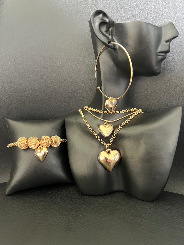 [KDF0026WEB] 1 triple collier + un bracelet coeur or